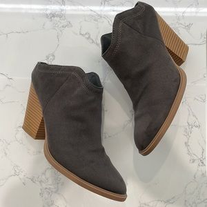 DV by Dolce Vita Mule Booties